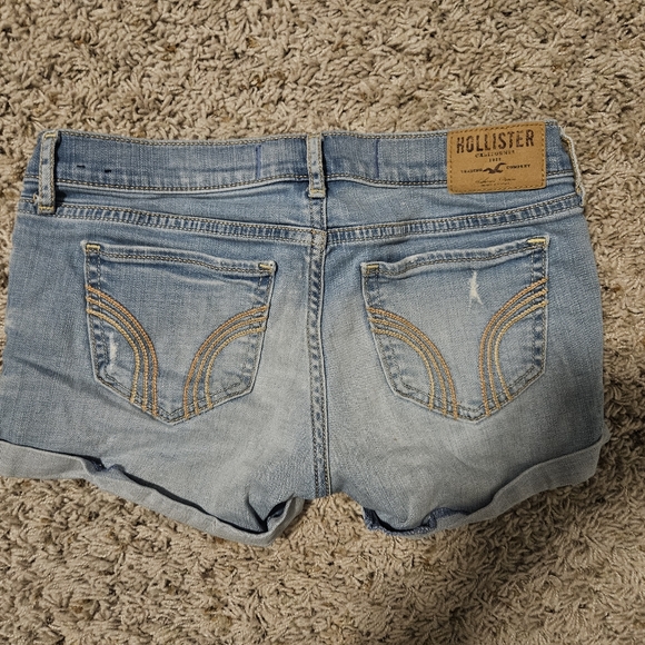 Hollister shorts - Picture 2 of 3